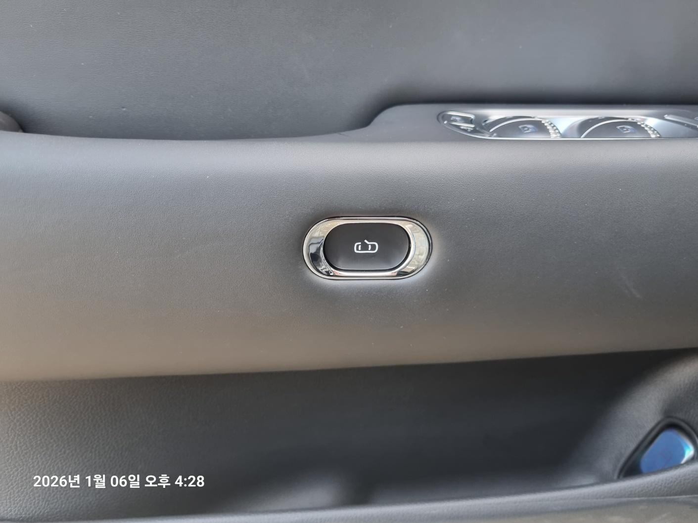 차량 이미지 15