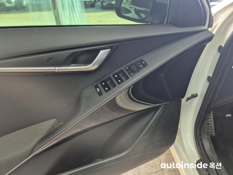 차량 이미지 16